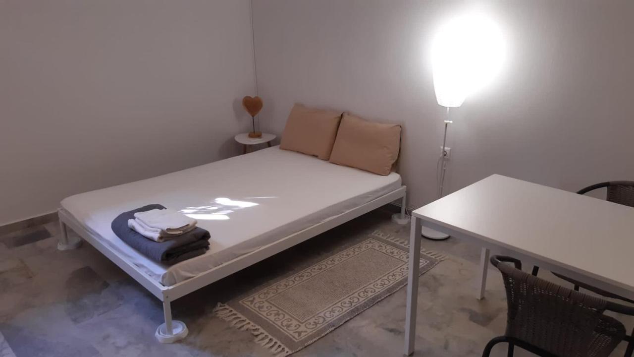 Cosy Guesthouse-Souterrain With Garden In City Center Corinth Экстерьер фото