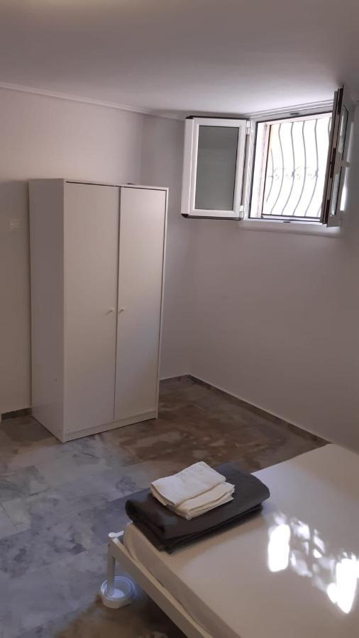 Cosy Guesthouse-Souterrain With Garden In City Center Corinth Экстерьер фото